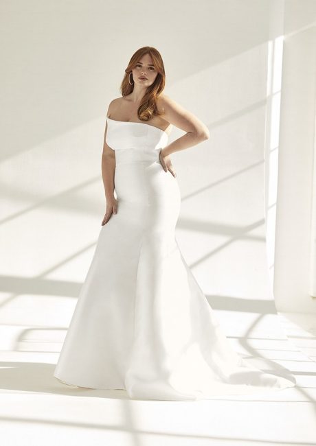 ashley graham pronovias plus-size wedding gowns