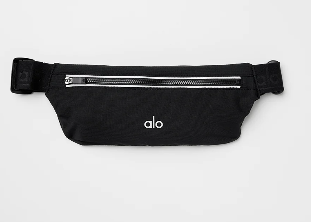 best gifts to give a runner: alo running belt