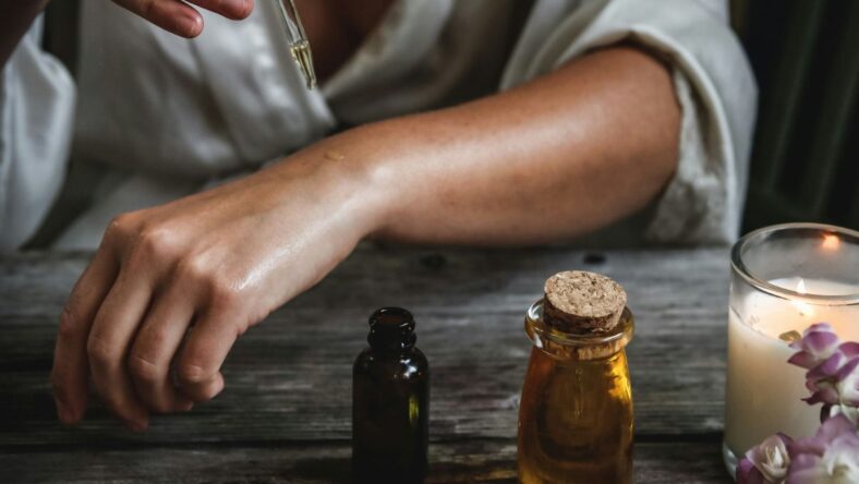 8 Essential Oils for Scars and Wound Healing Unsplash