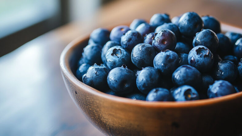 Bowl of blueberries