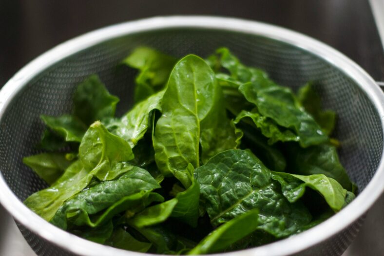 bowl of spinach leaves