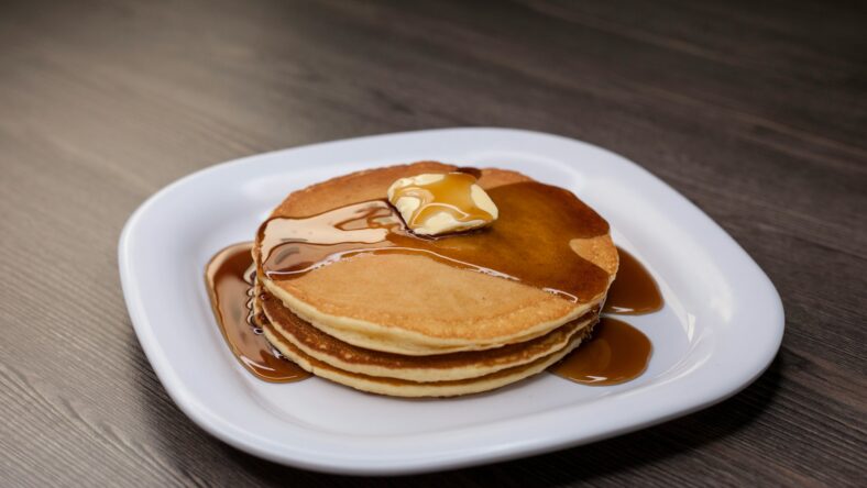 pancakes with butter and syrup / healthy pancake mixes