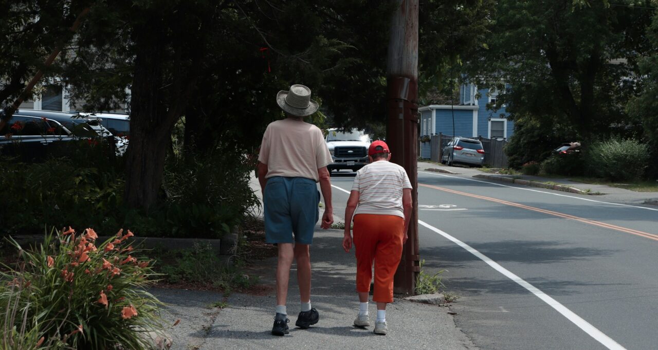 older couple walking / boost stamina