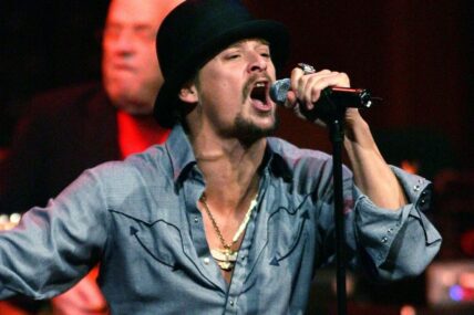 Kid Rock sings with the Muscle Shoals Rhythm Section during the 2nd annual Musicians Hall of Fame Induction Ceremony at the Schermerhorn Symphony Center in Nashville on Oct. 28, 2008.