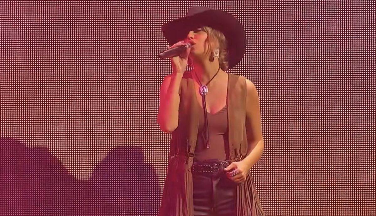 Lainey Wilson Addresses Rumors Surrounding 20lbs Weight Loss