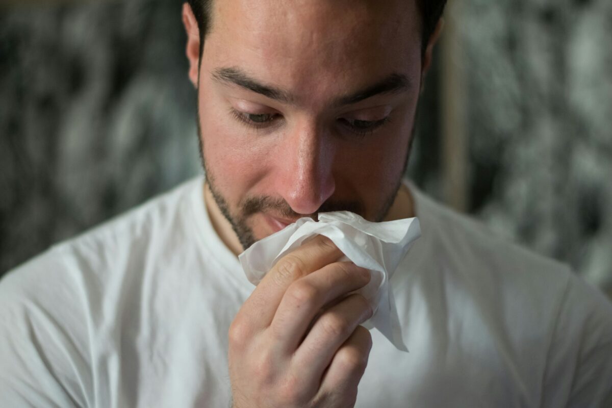 6 Signs You Have Allergies and Not a Cold